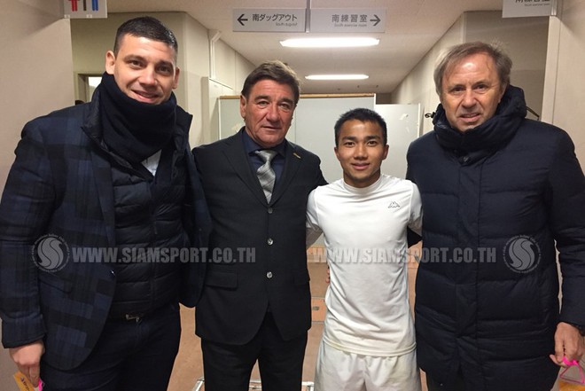 Sau nhiều lần khuấy đảo J-League, Messi Thái cũng làm được điều hàng triệu CĐV chờ đợi - Ảnh 2.