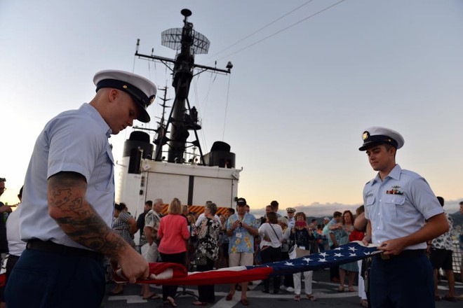 Tàu USCGC Sherman đã chính thức loại biên, đích đến không phải là Việt Nam? - Ảnh 1.