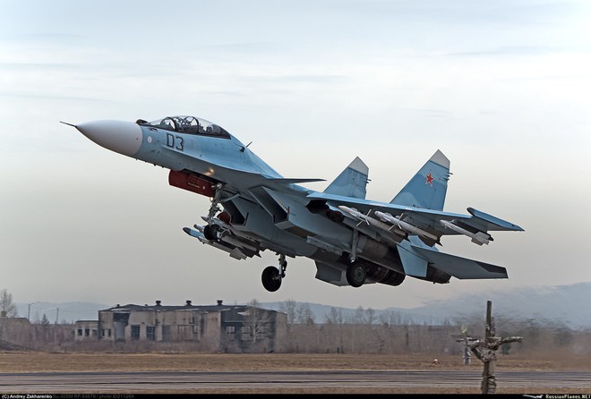 Việt Nam có nên sử dụng cả Su-30SM lẫn Su-35S như Không quân Nga? - Ảnh 1.