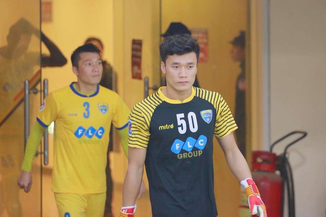Các tuyển thủ U23 Việt Nam chuẩn bị thế nào cho V.League 2018? - Ảnh 1.