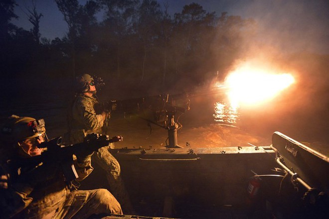 Chùm ảnh: Lính Mỹ huấn luyện bắn súng trên khắp thế giới - Ảnh 18.