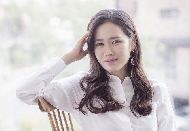 2 quốc bảo nhan sắc Hàn Quốc Song Hye Kyo và Son Ye Jin: Đều đẹp, siêu giàu, nhưng tình duyên lại quá khác biệt - Ảnh 51.