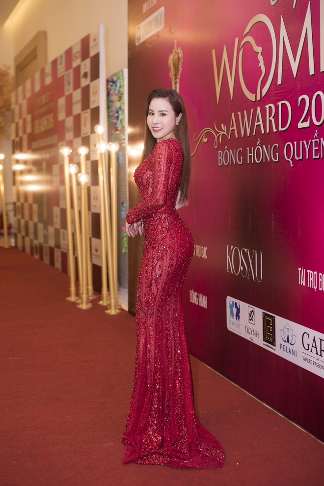 Hoa hậu Hoàng Dung khoe đường cong sexy - Ảnh 7.