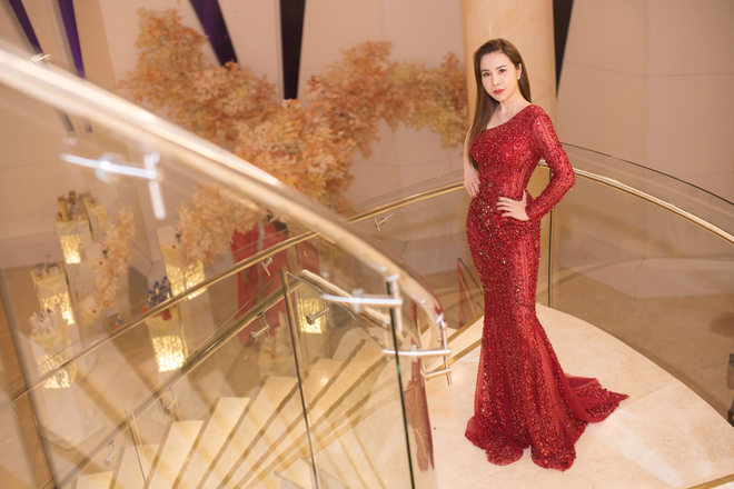 Hoa hậu Hoàng Dung khoe đường cong sexy - Ảnh 6.