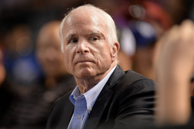 Thượng nghị sĩ John McCain ca ngợi quyết định của ông Trump, giục TT Mỹ quyết liệt hơn nữa - Ảnh 1.