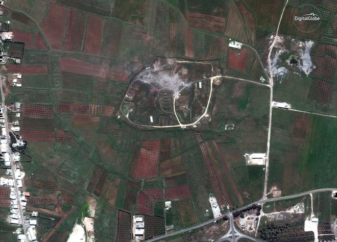 Hình ảnh vệ tinh mới nhất chứng minh Syria đã thiệt hại nặng nề sau vụ tấn công ngày 14/4 - Ảnh 5.