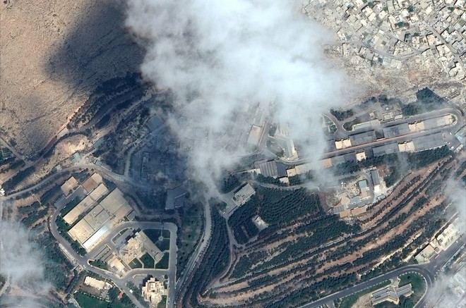 Hình ảnh vệ tinh mới nhất chứng minh Syria đã thiệt hại nặng nề sau vụ tấn công ngày 14/4 - Ảnh 7.