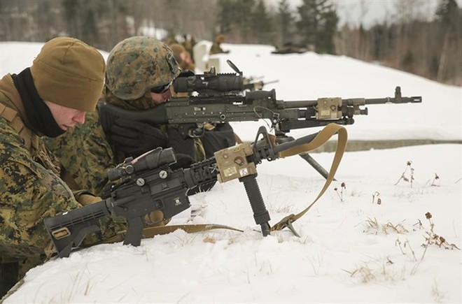Ảnh: Thủy quân lục chiến Mỹ huấn luyện sử dụng thành thạo súng đạn - Ảnh 3.