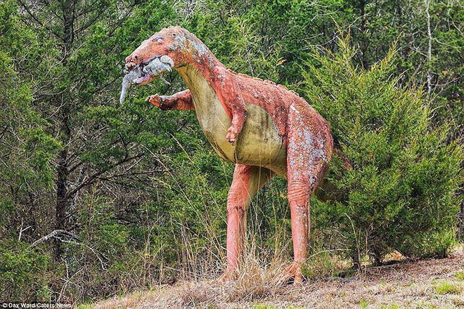 Ám ảnh công viên khủng long bị bỏ hoang ở Mỹ - Ảnh 3.