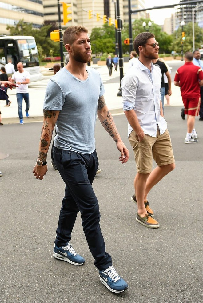 Beckham và 8 ngôi sao không đá bóng cũng trở thành biểu tượng thời trang, ăn mặc phong cách nhất - Ảnh 9.
