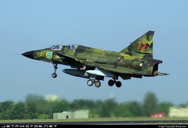 Saab 37 Viggen - Chiến binh mở đường cho dòng chiến cơ siêu cơ động - Ảnh 4.