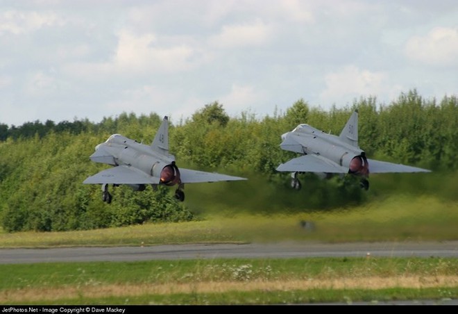 Saab 37 Viggen - Chiến binh mở đường cho dòng chiến cơ siêu cơ động - Ảnh 9.