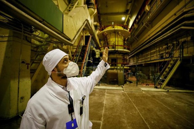 Ám ảnh bên trong nhà máy điện hạt nhân Chernobyl sau hơn 30 năm - Ảnh 12.