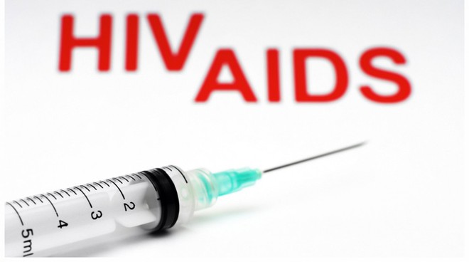 Sắp có viên đạn bạc vắc xin tiêm phòng HIV trong tương lai? - Ảnh 2.