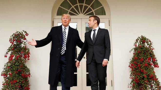 Phản ứng hóa học cực kỳ thú vị giữa 2 TT Trump-Macron: Vỗ đùi, dắt tay đi dọc Nhà Trắng - Ảnh 5.