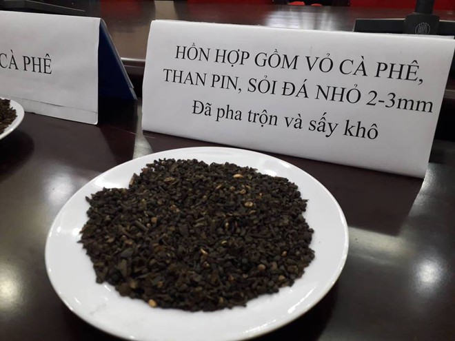 Công an Đắk Nông: Phế phẩm cà phê nhuộm pin con Ó được bán với giá 9.000 đồng/kg - Ảnh 7.