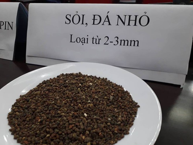 Công an Đắk Nông: Phế phẩm cà phê nhuộm pin con Ó được bán với giá 9.000 đồng/kg - Ảnh 4.