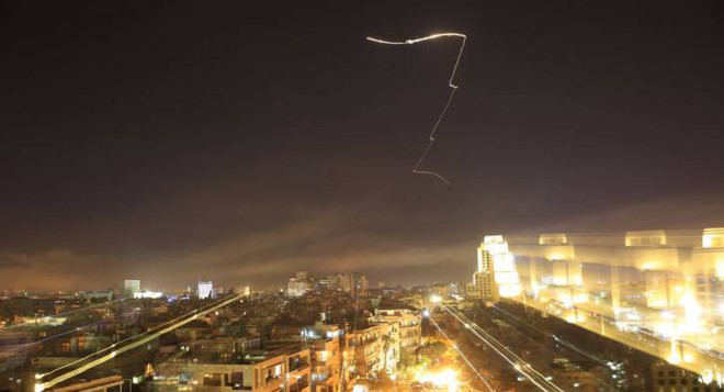 Tên lửa liên quân bắn trúng 100% mục tiêu ở Syria, chuyên gia Mỹ chỉ thẳng: Họ đã nói dối! - Ảnh 1.
