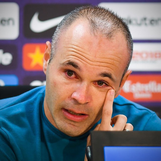 Tâm thư xúc động của Iniesta sau 22 năm gắn bó với Barca - Ảnh 1.