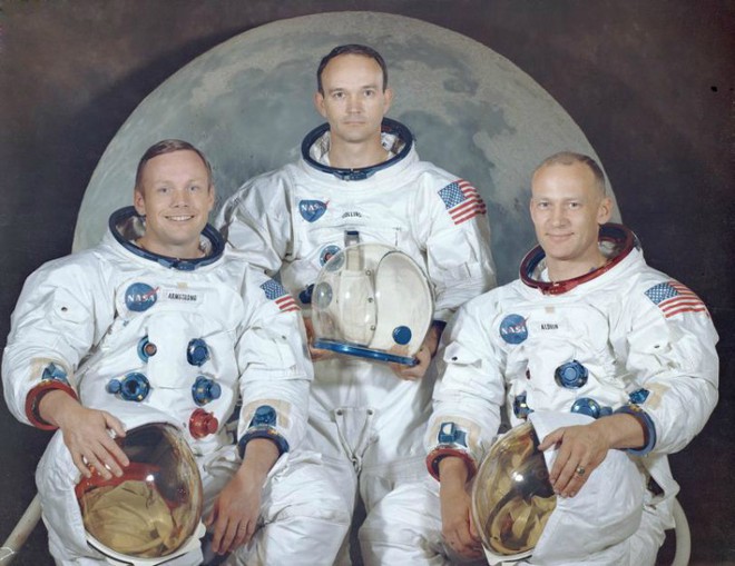 Bức điếu văn chưa bao giờ được tiết lộ trong câu chuyện tàu Apollo 11 huyền thoại hạ cánh xuống mặt trăng - Ảnh 2.