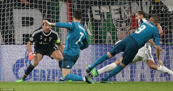 Ghi siêu phẩm vĩ đại, Ronaldo vùi dập không thương tiếc Juventus - Ảnh 8.