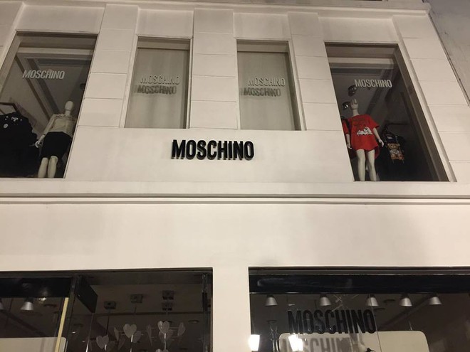 Hà Nội: Cháy lớn kèm theo tiếng nổ khiến nhiều người hoảng sợ - Ảnh 2.