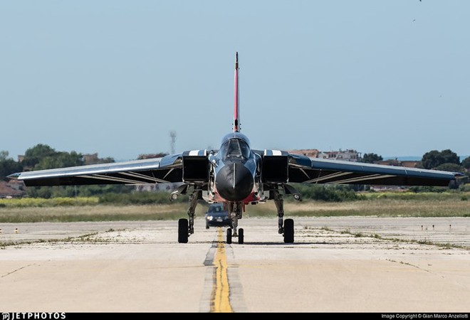 Panavia Tornado - Chiến cơ biểu tượng của không quân châu Âu bị bỏ rơi - Ảnh 1.