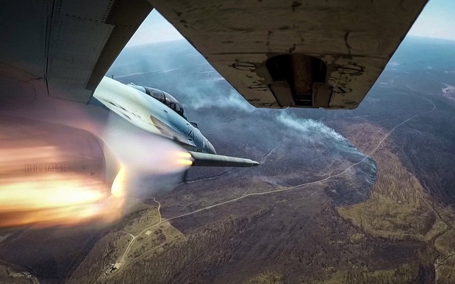 24h qua ảnh: Chiến đấu cơ Nga Su-35S phóng tên lửa diệt mục tiêu mặt đất - Ảnh 4.