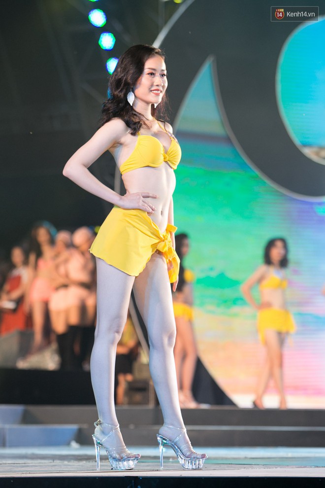 Thí sinh Hoa hậu Biển catwalk như đi chợ, body gây thất vọng khi trình diễn bikini trong buổi tổng duyệt - Ảnh 9.
