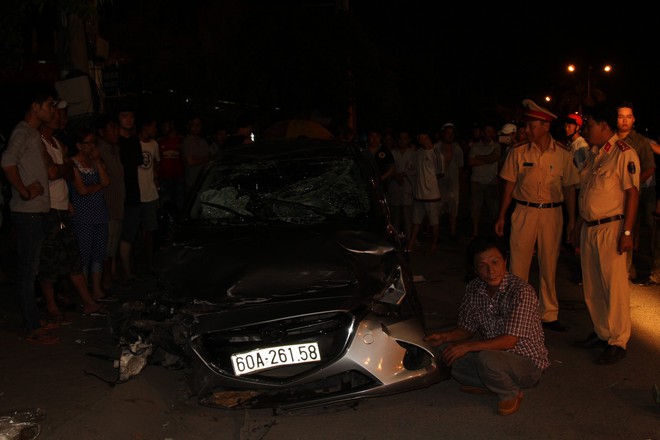 Ô tô gây tai nạn liên hoàn trong đêm 30/4 ở Đồng Nai: 6 người trong một gia đình gặp nạn - Ảnh 1.