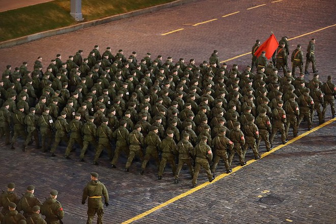 Ảnh: Quân đội Nga tổng duyệt cho lễ diễu binh mừng ngày Chiến thắng - Ảnh 7.