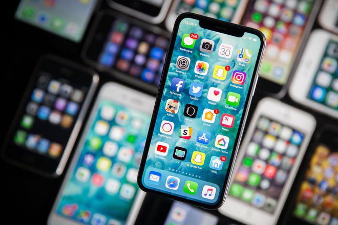 Tôi từng tự hỏi: Tụi này bị khùng hay sao lại làm cái vệt đen trên màn hình iPhone X? - Ảnh 8.