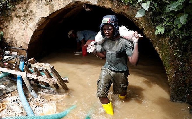 “Phu vàng” Congo - Cầm vàng trên tay mà vẫn cơ cực - Ảnh 3.