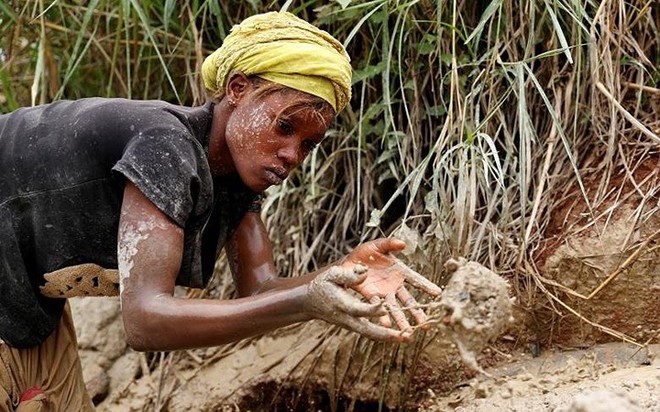 “Phu vàng” Congo - Cầm vàng trên tay mà vẫn cơ cực - Ảnh 9.