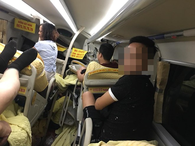 Xe chở khách du lịch bị tông nát đầu: Pha thoát hiểm không tưởng và đêm trắng ở Nghệ An - Ảnh 3.