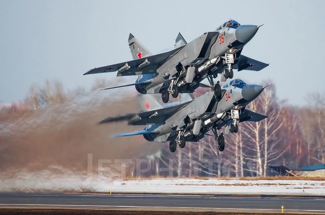 Sức mạnh đáng gờm của siêu tiêm kích “ma tốc độ” MiG-31BM - Ảnh 12.