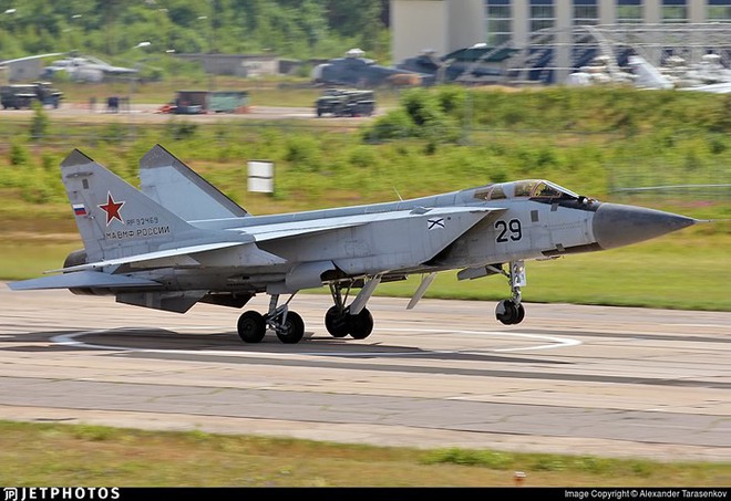 Sức mạnh đáng gờm của siêu tiêm kích “ma tốc độ” MiG-31BM - Ảnh 6.