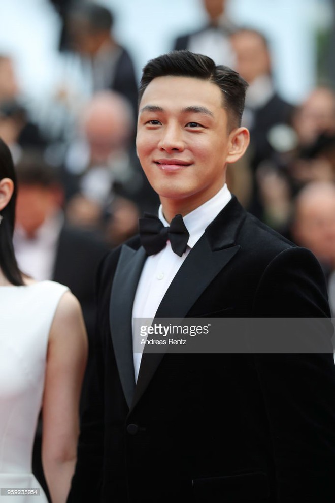 Thảm đỏ LHP Cannes: Huỳnh Hiểu Minh kém sắc, Yoo Ah In bảnh bao xuất hiện cùng dàn siêu mẫu xinh đẹp - Ảnh 5.