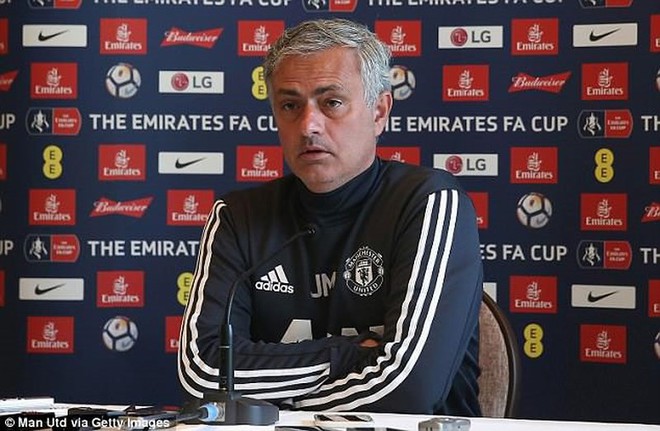 HLV Jose Mourinho nói về ngày tạm biệt của MU - Ảnh 1.