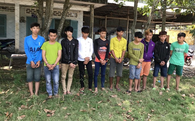 Tạm giữ 10 thanh ni&ecirc;n trong vụ hỗn chiến khiến 3 người tử vong - Ảnh 1.