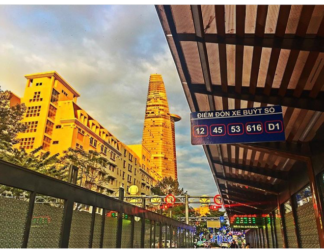 Không ngờ trạm chờ xe bus Bến Thành lại trở thành địa điểm chụp ảnh sống ảo lung linh cho giới trẻ - Ảnh 13.