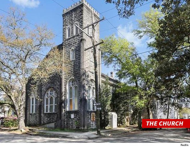 Không phải biệt thự hay siêu xe, Beyonce vừa mua trọn một nhà thờ cổ gây tranh luận - Ảnh 2.