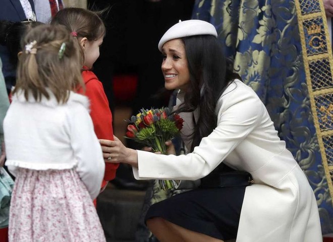 Hôn nhân của Meghan Markle - Hoàng tử Anh: Không hề là chuyện Cô bé Lọ Lem như nhiều người vẫn tưởng! - Ảnh 8.