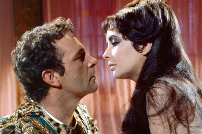 Bí ẩn lăng mộ nữ hoàng Cleopatra: Sau 2000 năm vô vọng, các nhà khảo cổ đã tiến rất gần! (P3) - Ảnh 2.