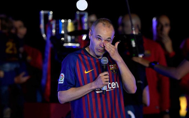 Không phải Trung Quốc, Iniesta sang Nhật Bản chơi bóng - Ảnh 2.