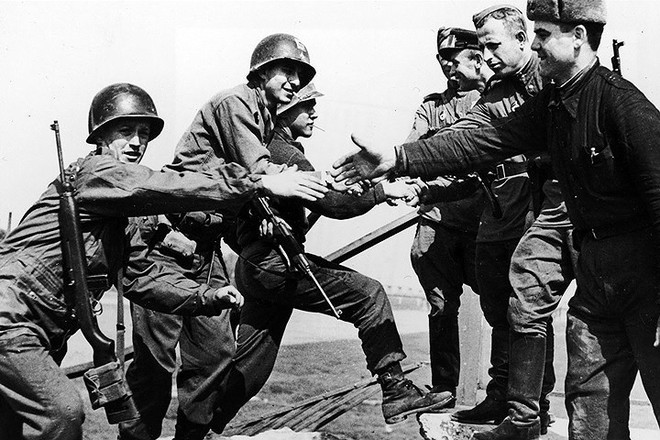 Mỹ viện trợ vũ khí giúp Hồng quân nâng sức chiến đấu trong Thế chiến 2 - Ảnh 1.