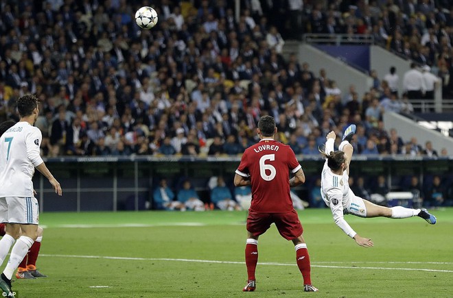 Vũ khí bí mật của Real khiến cả châu Âu sững sờ, đưa Zidane lập hattrick không tưởng - Ảnh 21.