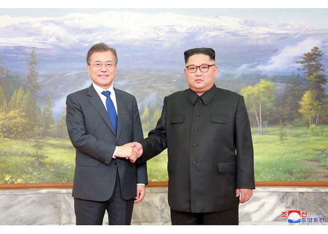 Báo Triều Tiên đăng ảnh hiếm về cuộc gặp của lãnh đạo Hàn - Triều - Ảnh 5.