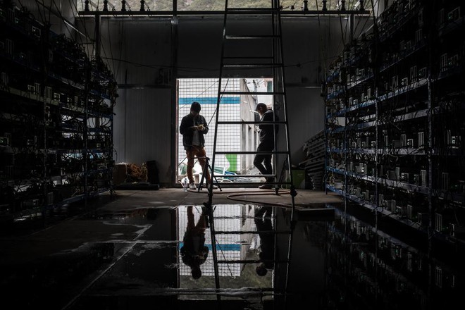 Bên trong một mỏ đào bitcoin bí mật tại Trung Quốc: Có 550 siêu máy tính, chạy 24 giờ một ngày - Ảnh 8.