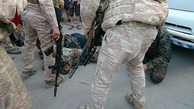 Quân cảnh Nga, Syria bắt giữ hơn 20 binh sĩ vì tội cướp ở Damascus - Ảnh 2.